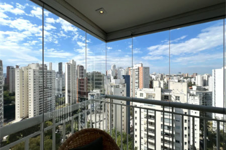 Apartamento à venda com 3 quartos, sendo 1 suíte, em Vila Andrade, São Paulo, SP