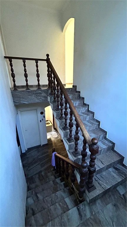 Sobrado à venda com 6 quartos, sendo 1 suíte, em Sumarezinho, São Paulo, SP