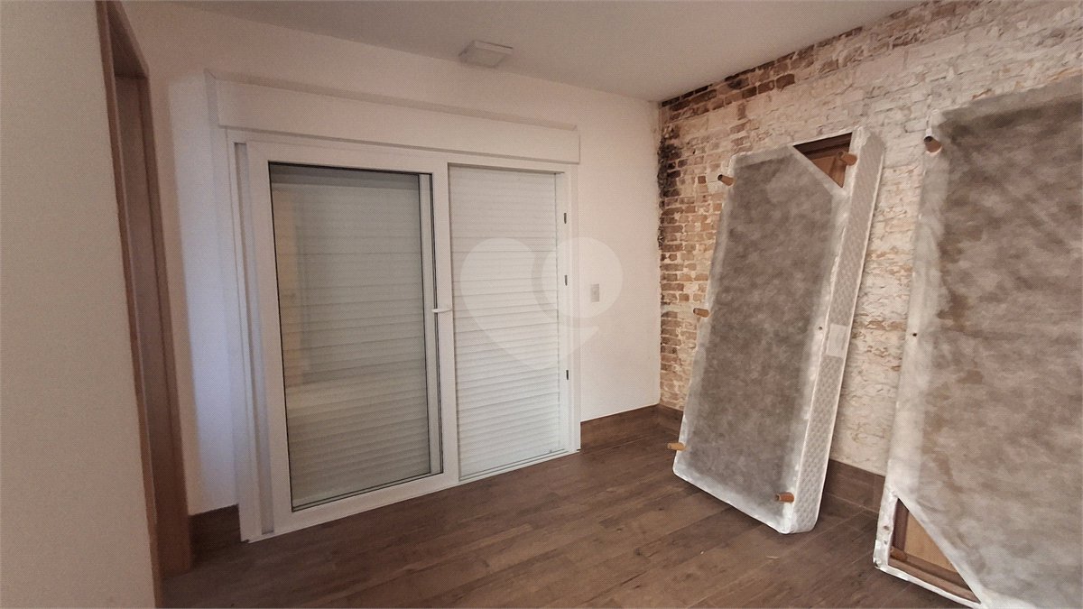Casa de Vila à venda com 2 quartos, sendo 1 suíte, em Alto da Boa Vista, São Paulo, SP