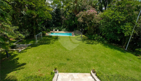Casa à venda com 5 suítes no condomínio Chácara Flora, São Paulo - SP