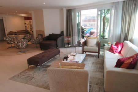 Apartamento à venda com 3 suítes em Real Parque, São Paulo, SP
