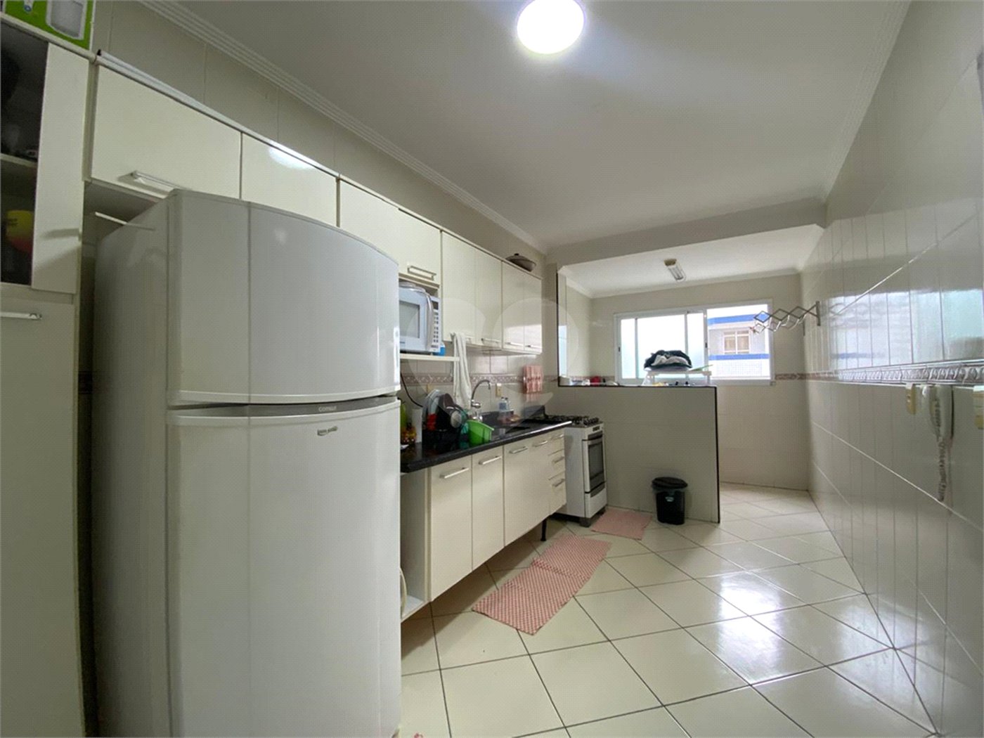 Apartamento à venda com 2 quartos, sendo 1 suíte, em Guilhermina, Praia Grande, SP
