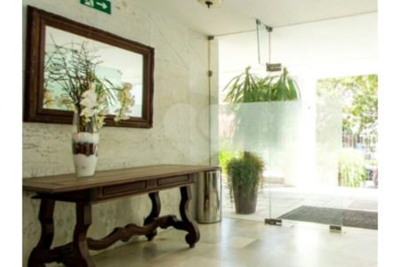 Apartamento à venda com 2 quartos em Cerqueira César, São Paulo, SP
