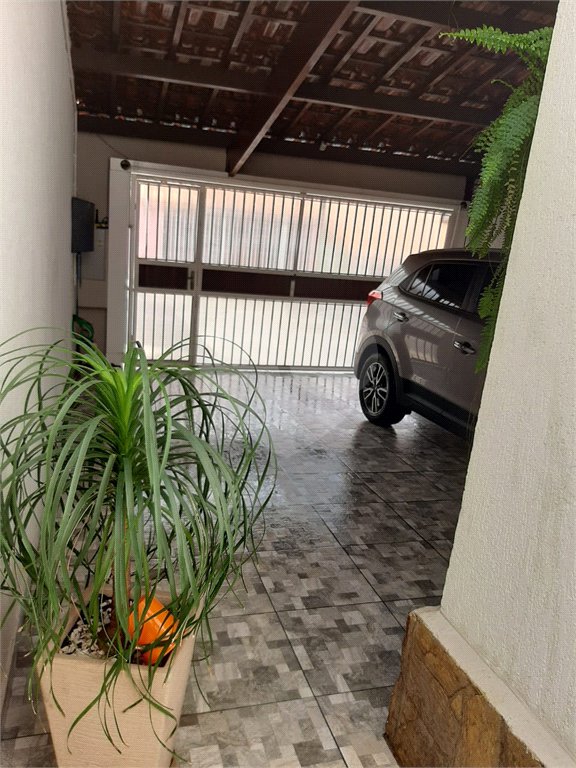 Sobrado à venda com 3 quartos, sendo 1 suíte,  em Vila Suissa, Mogi das Cruzes, SP