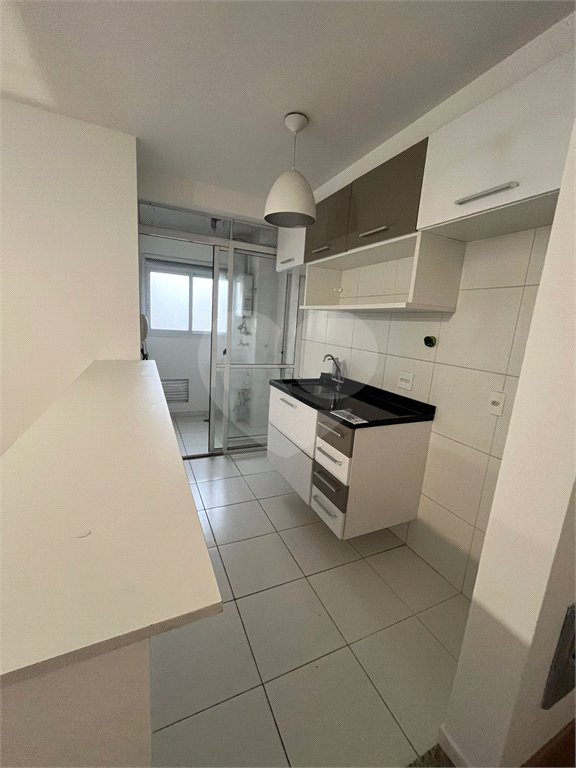 Apartamento à venda com 2 quartos, sendo 1 suíte,  em Parque Reboucas, São Paulo, SP