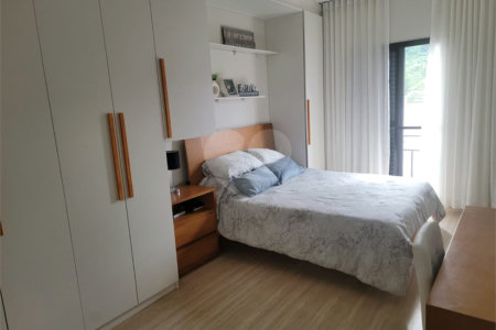 Casa à venda com 3 suítes no condomínio Villaggio Maranello, Vinhedo - SP