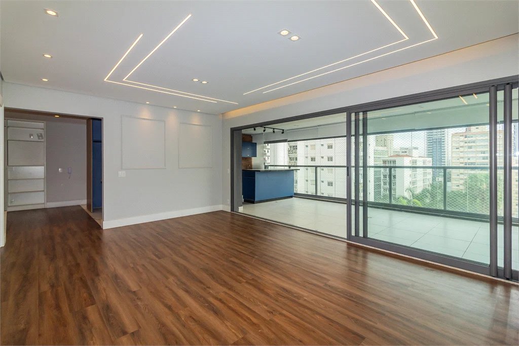 Apartamento à venda com 3 quartos, sendo 2 suítes, em Pinheiros, São Paulo, SP