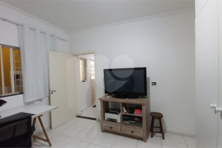 Sobrado à venda com 3 quartos, sendo 1 suíte, em Vila Gomes, São Paulo, SP