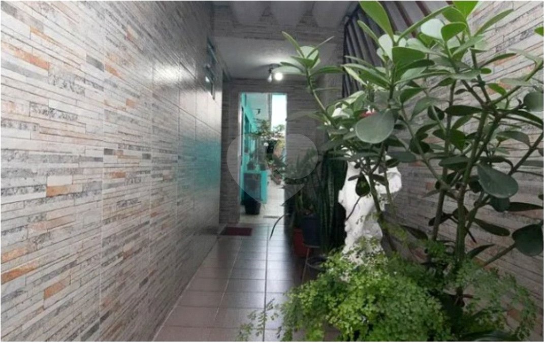 Casa Térrea à venda com 4 quartos, sendo 1 suíte,  em Vila Mazzei, São Paulo, SP