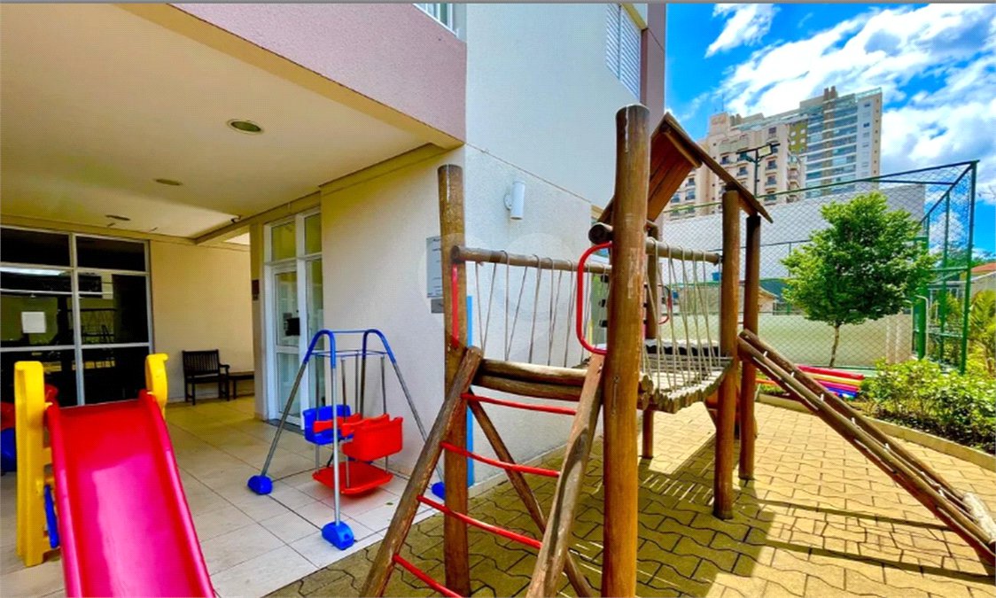 Apartamento à venda com 2 quartos, sendo 1 suíte, em Vila Galvão, Guarulhos, SP