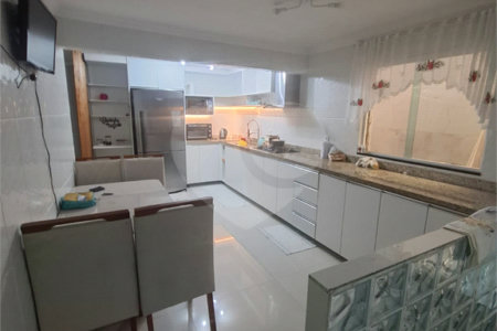 Casa à venda ou para alugar com 2 quartos, sendo 1 suíte, no condomínio Sem Nome Estrada Guandu do Sapê 1444, Rio de Janeiro - RJ