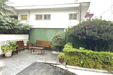 Apartamento à venda com 3 suítes em Campo Belo, São Paulo, SP