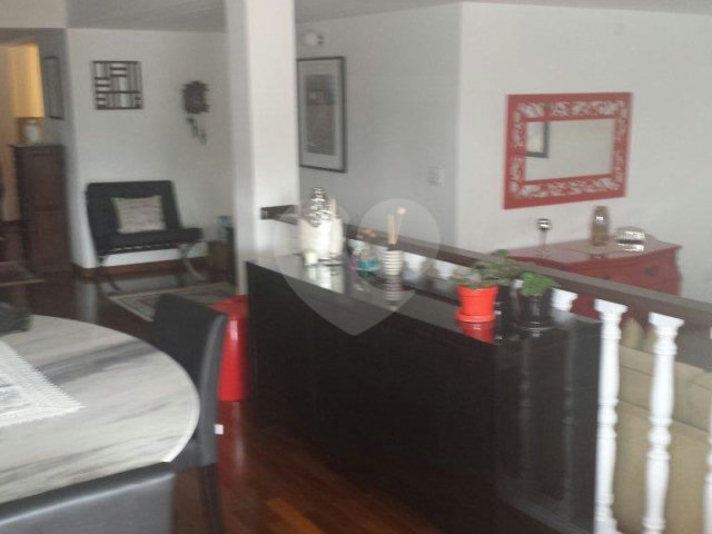 Casa à venda com 3 suítes em Jardim Franca, São Paulo, SP