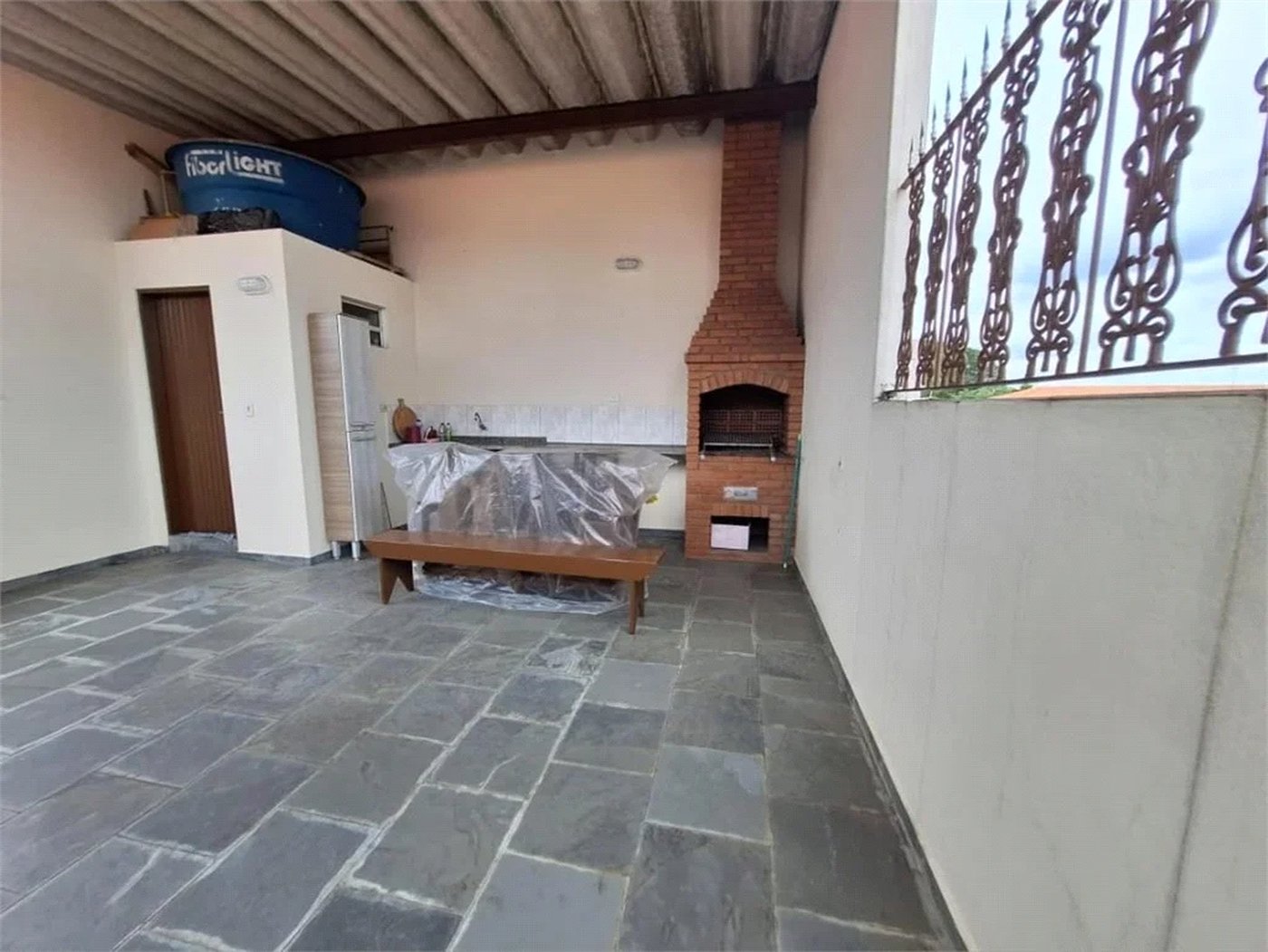 Casa à venda com 3 quartos, sendo 1 suíte,  em Vila Gomes, São Paulo, SP