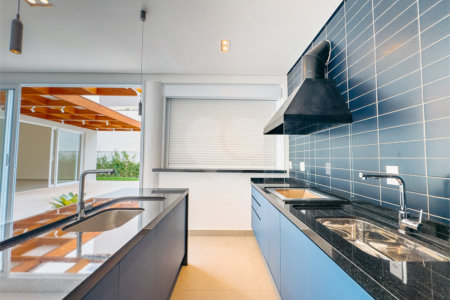 Casa à venda com 4 suítes no condomínio Villa dos Pinheiros, Indaiatuba - SP