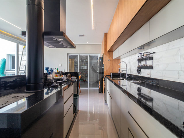Casa Térrea à venda com 3 suítes em Alto da Boa Vista, São Paulo, SP
