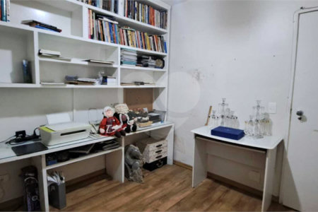 Apartamento à venda com 3 quartos, sendo 1 suíte, em MOEMA, São Paulo, SP