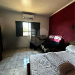 Sobrado à venda com 6 quartos, sendo 1 suíte, no Centro, Ponta Porã, MS