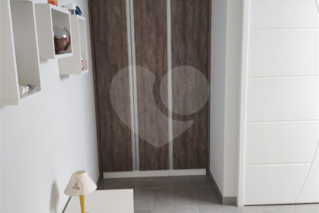 Casa à venda com 4 quartos, sendo 3 suítes, no condomínio Estância Marambaia, Vinhedo - SP