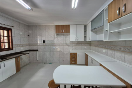 Sobrado à venda com 3 quartos, sendo 1 suíte,  em Vila Fiat Lux, São Paulo, SP