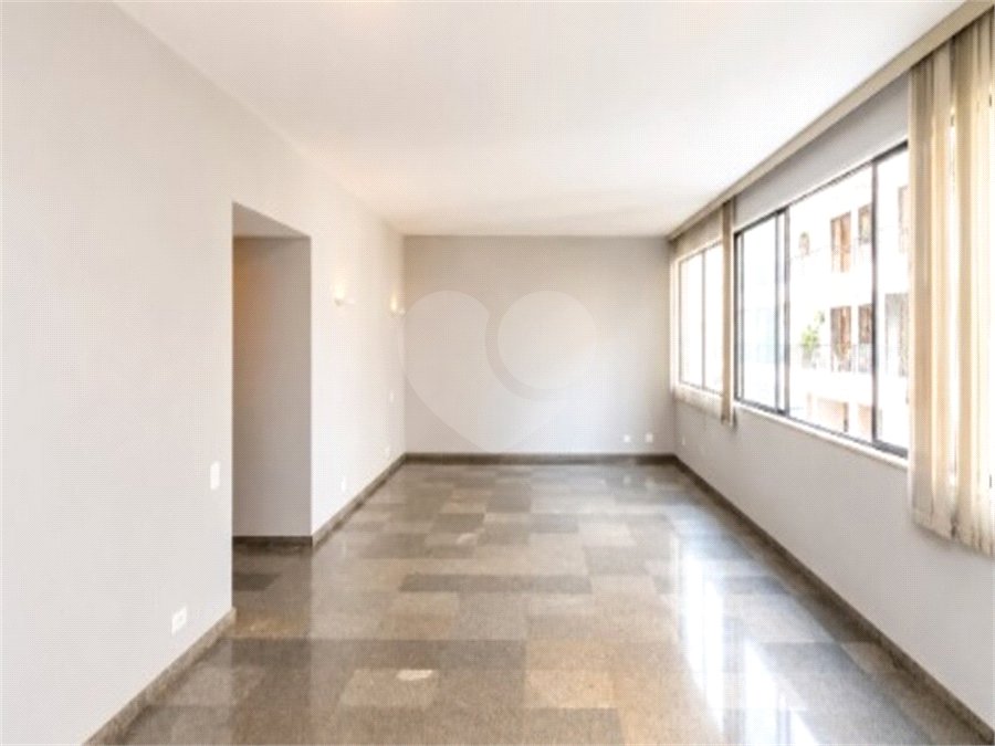 Apartamento à venda com 4 quartos, sendo 1 suíte,  em Ipanema, Rio de Janeiro, RJ