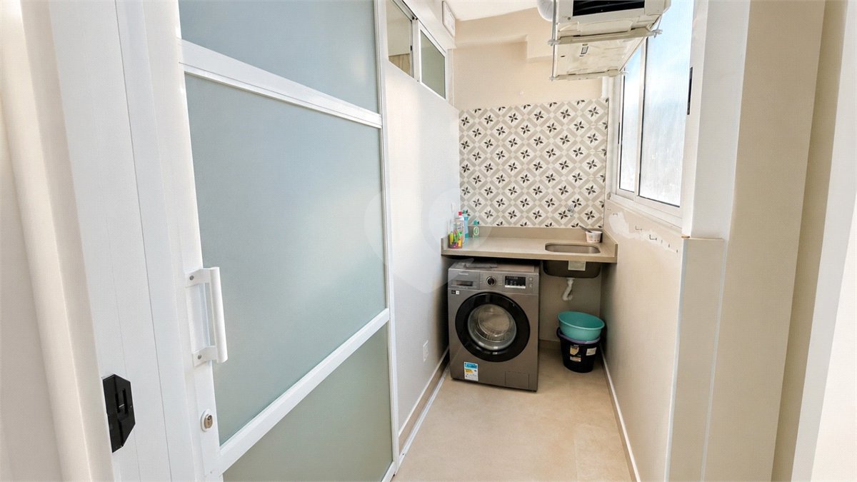 Exclusivo na Avenida Paulista: 121m², 2 Suítes e Vista Privilegiada em andar alto