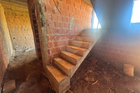 Terreno Murado de 250m2, em Jardim Embaré, São Carlos.