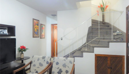 Sobrado à venda com 4 quartos, sendo 1 suíte,  em Chácara Santo Antônio (zona Sul), São Paulo, SP