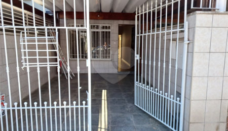 Sobrado à venda ou para alugar com 3 quartos em Tremembé, São Paulo, SP
