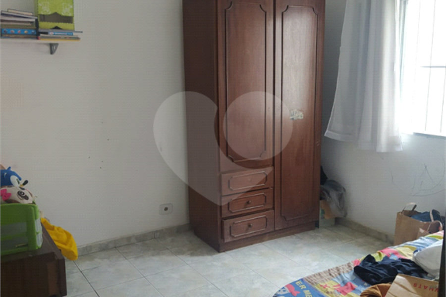 Sobrado à venda com 3 quartos, sendo 1 suíte, em Tremembé, São Paulo, SP