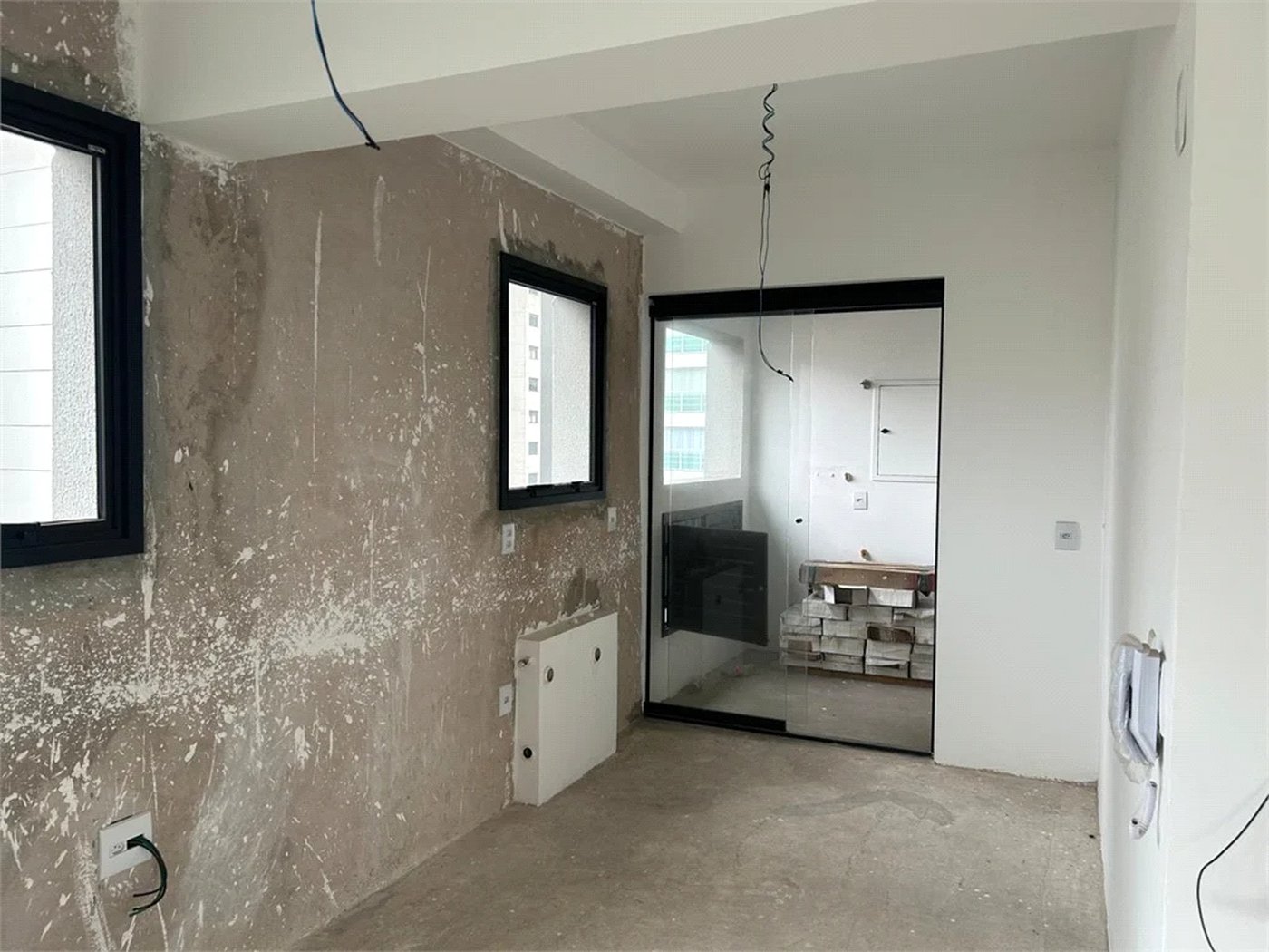 Apartamento à venda com 2 suítes em Cerqueira César, São Paulo, SP