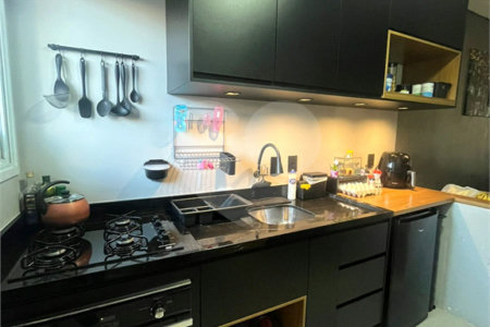 Casa à venda com 2 quartos no condomínio Villaggio Dei Fiori, Atibaia - SP