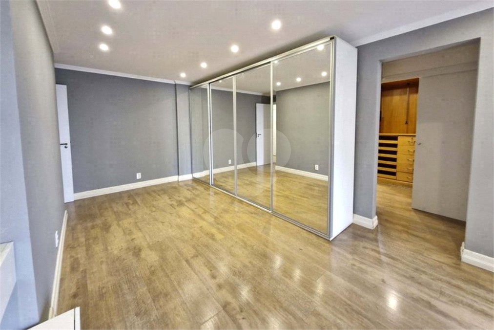 Apartamento à venda com 4 quartos, sendo 3 suítes, em Brooklin, São Paulo, SP