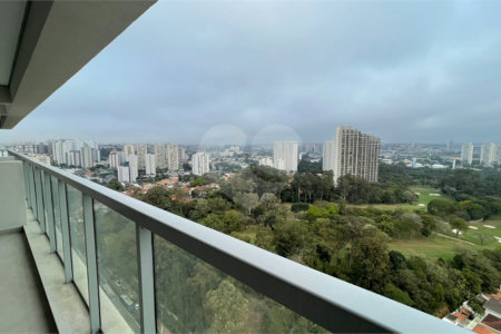 Apartamento à venda com 3 suítes em Vila Sofia, São Paulo, SP