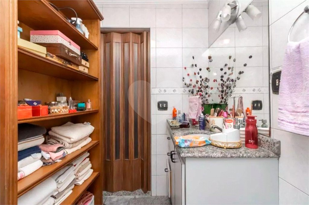 Sobrado à venda com 3 quartos, sendo 1 suíte,  em Tremembé, São Paulo, SP