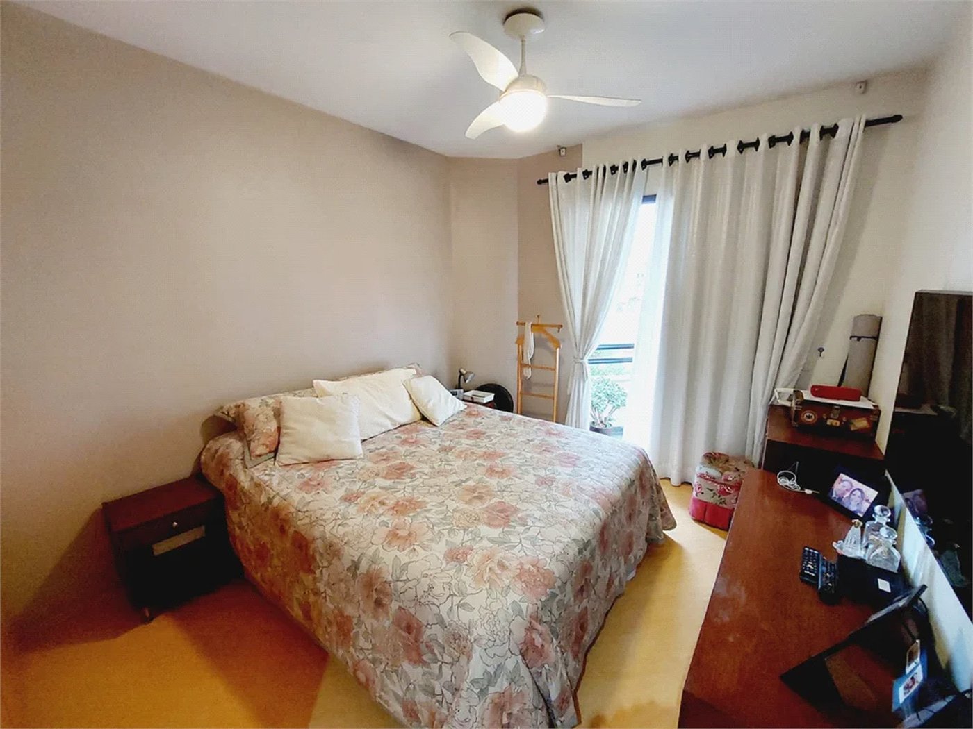 Apartamento à venda com 3 quartos, sendo 1 suíte,  em Alto da Lapa, São Paulo, SP