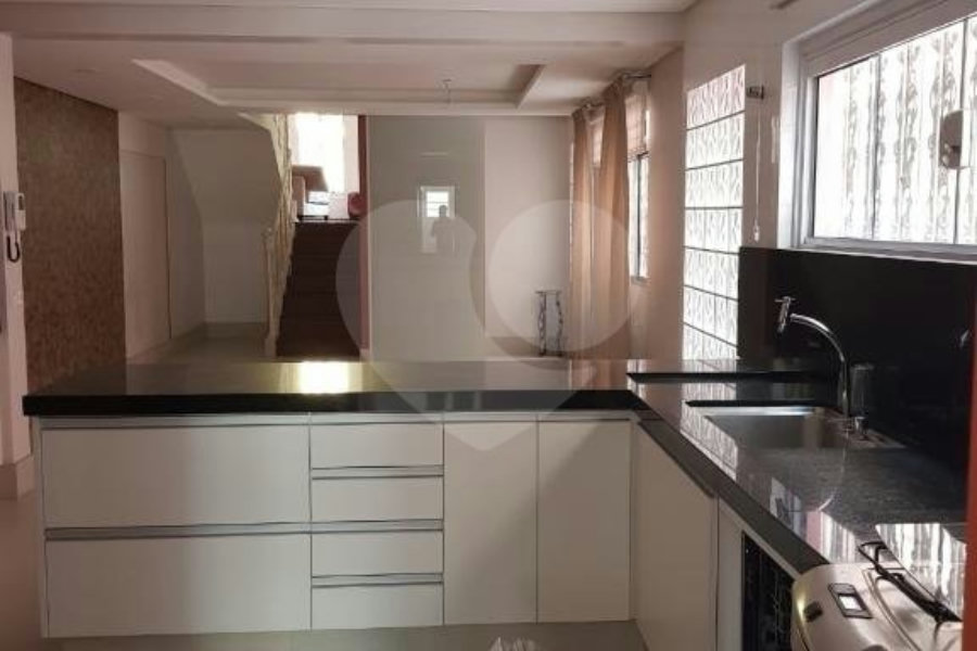 Sobrado à venda com 3 quartos, sendo 1 suíte,  em Freguesia do Ó, São Paulo, SP