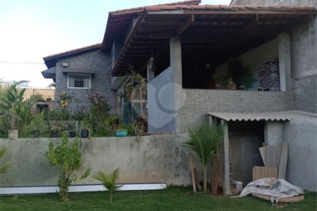 Chácara à venda com 5 quartos, sendo 1 suíte, em Jardim Marabá, Itapetininga, SP
