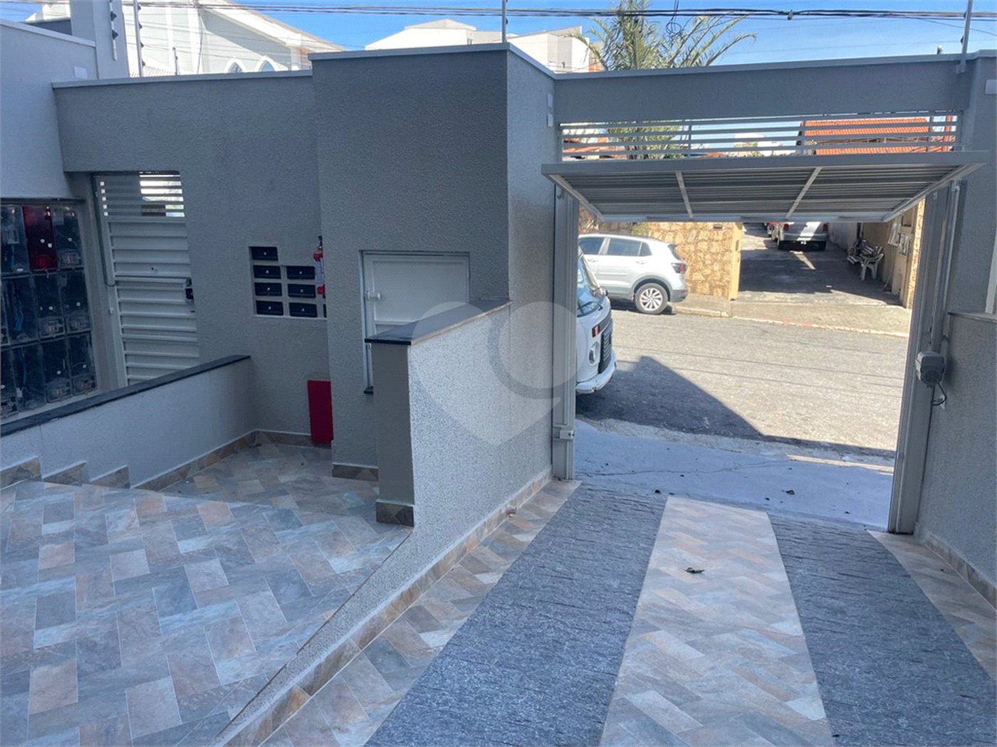 Apartamento à venda com 2 quartos, sendo 1 suíte,  em Vila Guarani, Santo André, SP