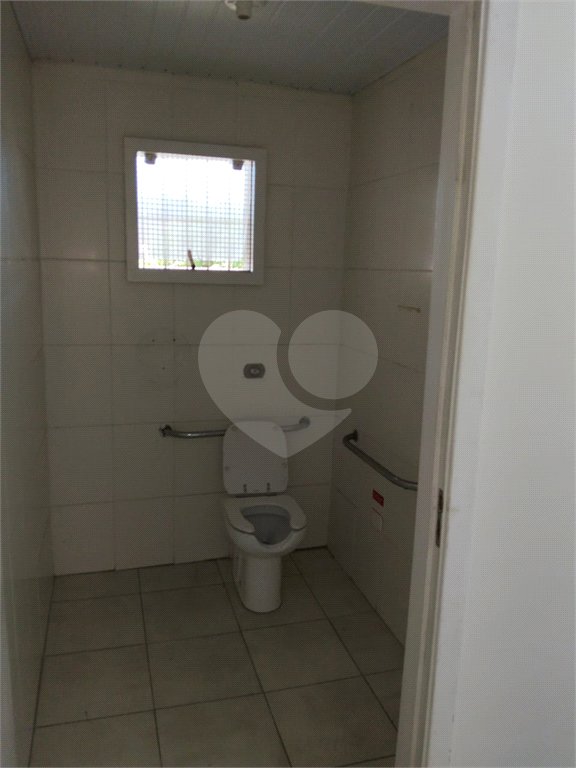 Salão para alugar em Cocaia, Guarulhos, SP
