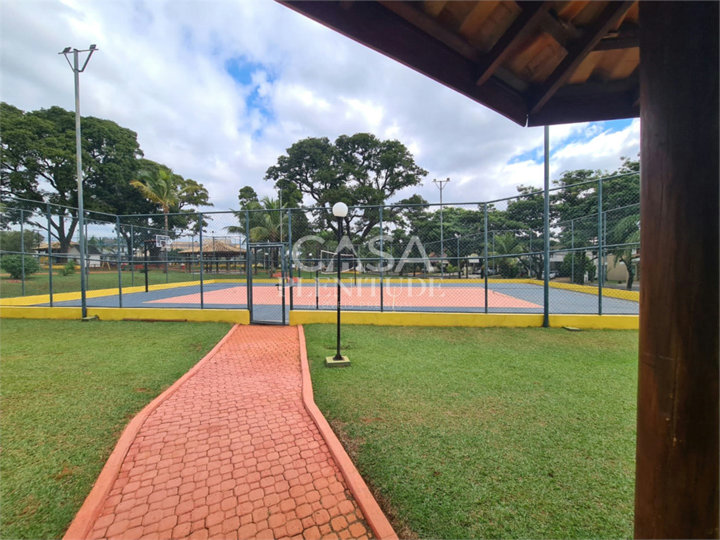 Casa em condomínio à venda com 3 quartos, sendo 1 suíte, em Granja Olga I, Sorocaba, SP