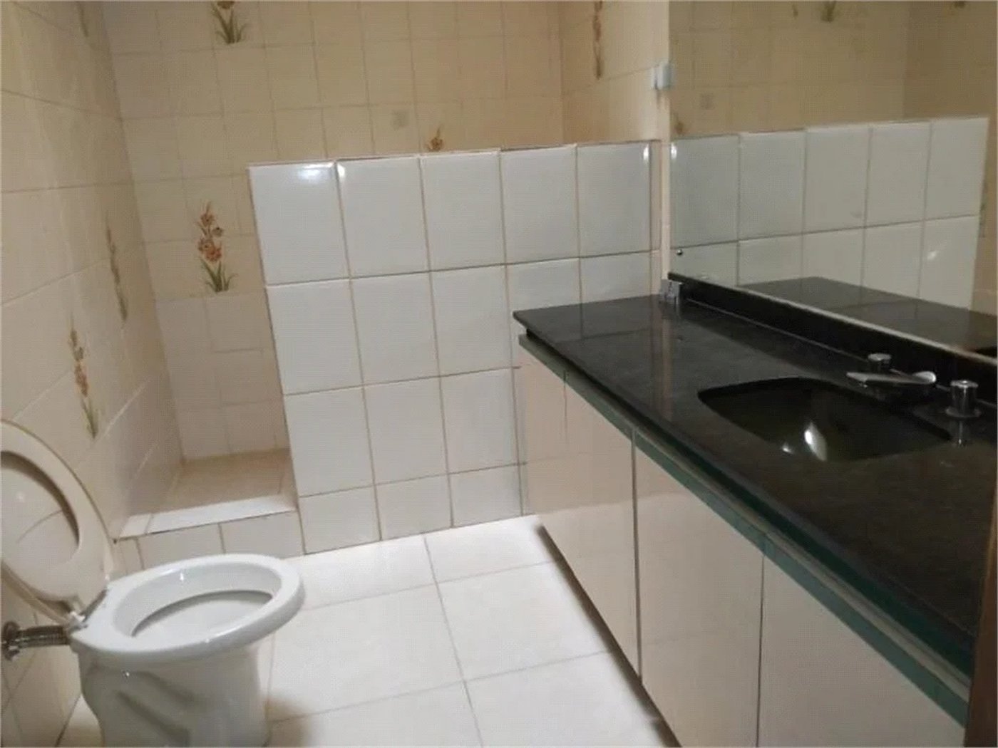 Sobrado à venda com 3 quartos, sendo 1 suíte, em Jardim Pinheiros, São Paulo, SP