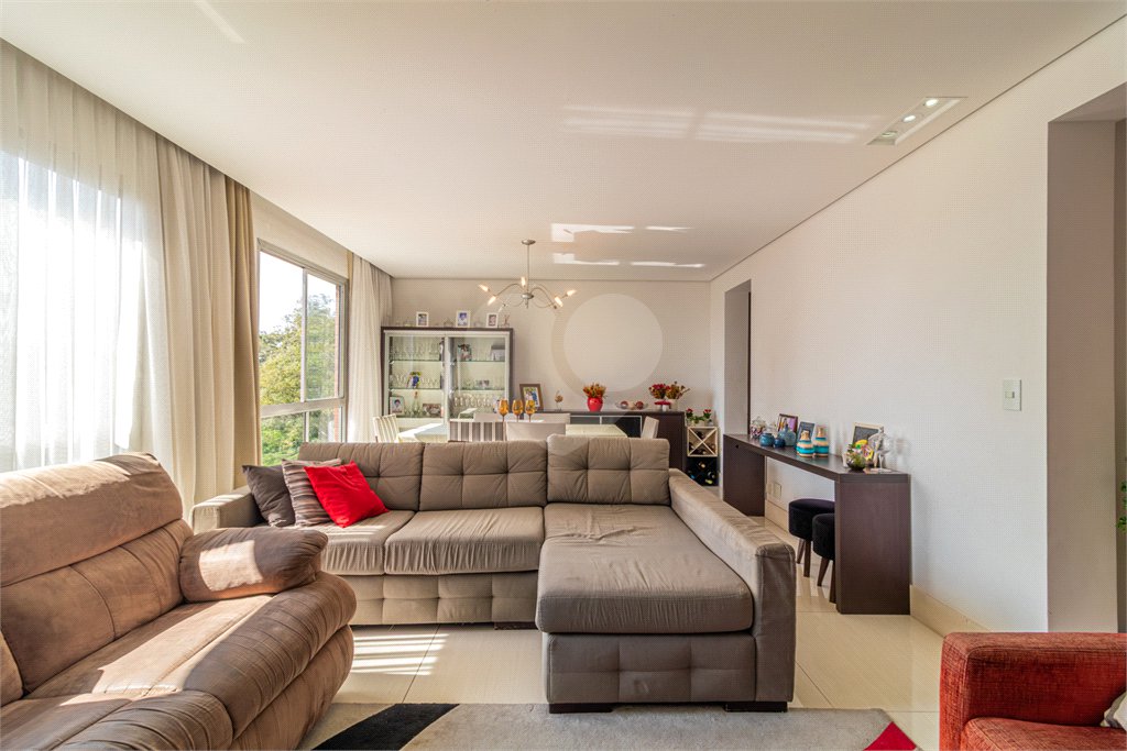 Apartamento à venda com 4 quartos, sendo 1 suíte, em Jardim Marajoara, São Paulo, SP