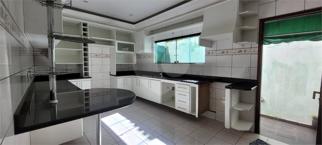 Casa à venda com 3 quartos, sendo 1 suíte,  em Lavapés, Mairiporã, SP
