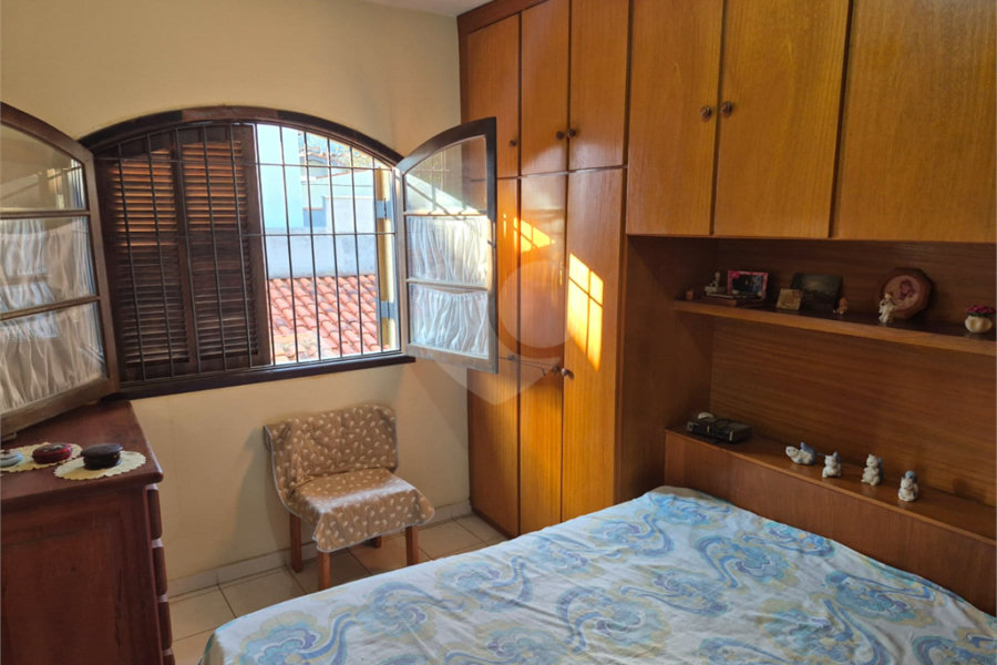 Sobrado à venda com 4 quartos em Tremembé, São Paulo, SP