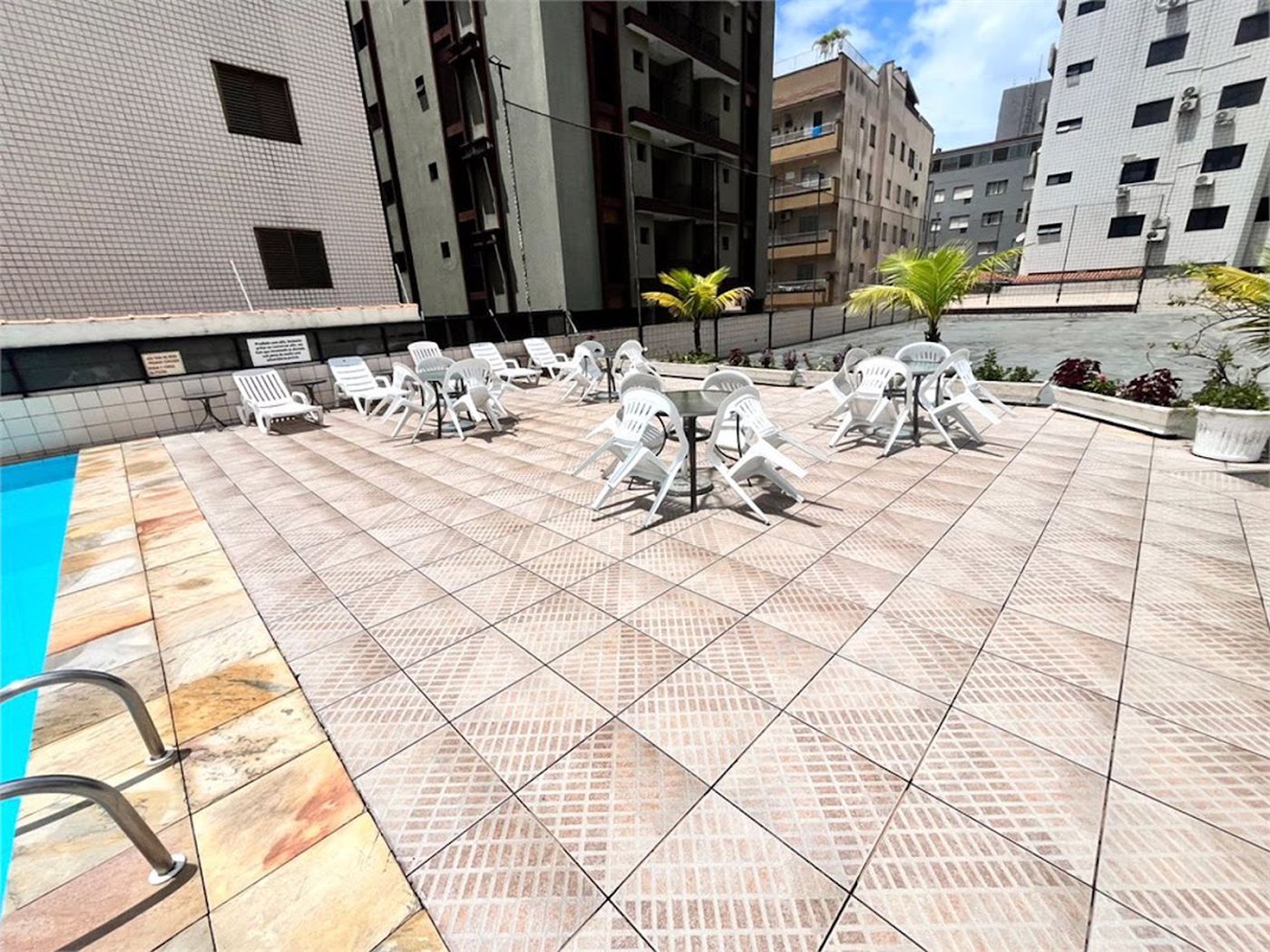 Apartamento com 1 dormitório à venda, 52 m² por R$ 265.000,00 - Jardim Três Marias - Guarujá/SP