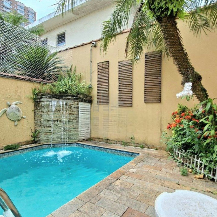 Casa com 3 dormitórios à venda, 182 m² por R$ 1.390.000,00 - Campo Grande - Santos/SP
