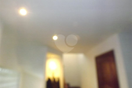 Casa à venda ou para alugar com 4 quartos, sendo 3 suítes,  no condomínio Villa das Flores, São Paulo - SP