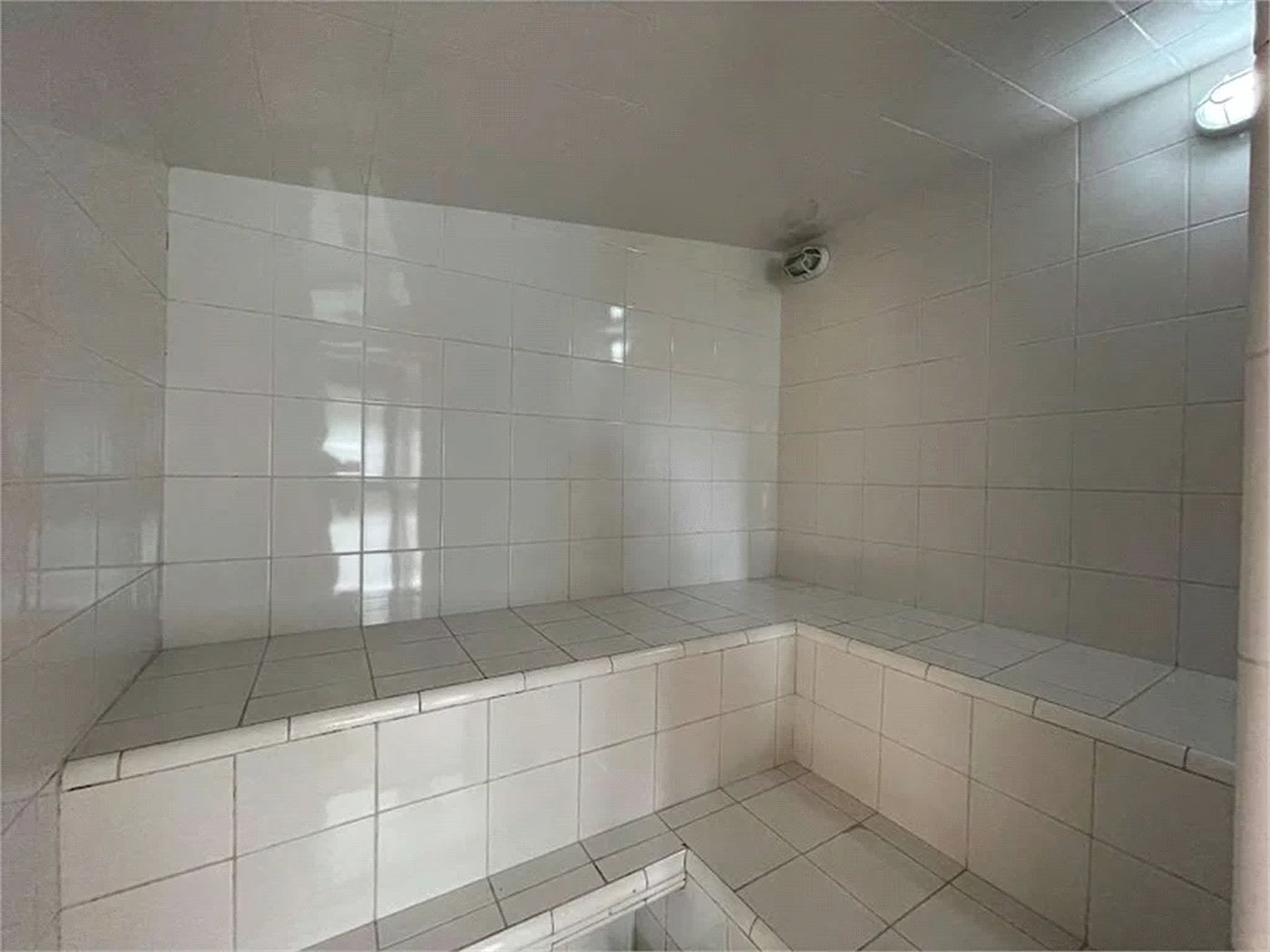 Casa à venda com 4 suítes no condomínio Miollo da Granja, Cotia - SP