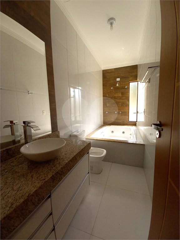 Casa para alugar com 4 suítes no condomínio Milenium, São Paulo - SP